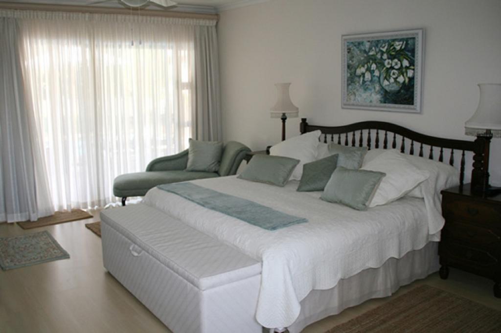 Majorca House Bed & Breakfast Somerset West Room photo