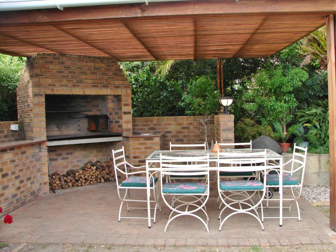 Majorca House Bed & Breakfast Somerset West Exterior photo