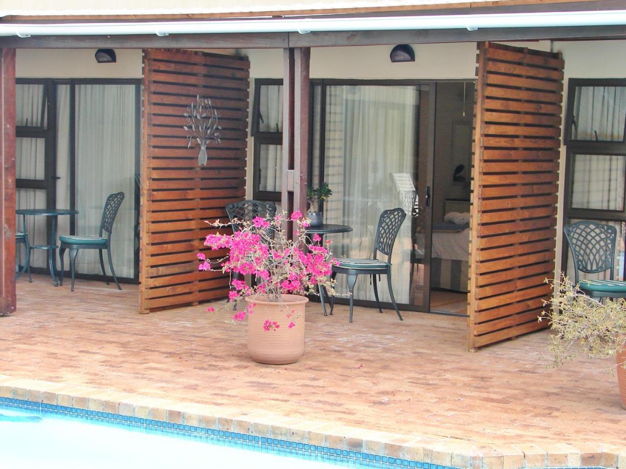 Majorca House Bed & Breakfast Somerset West Exterior photo